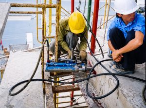 kéo cáp trong sàn dự ứng lực